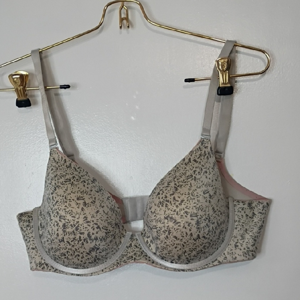 Barely There 36C Gray Patterned Padded Underwire Bra
